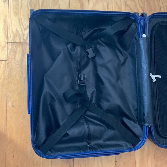 Calvin Klein Royal Blue Hard-Case 20” Carry-On - Picture 14 of 17